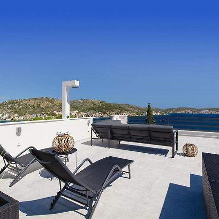 The Grande - Huge Terrace - Amazing Sea Views - Tastefully Furnished - Access To Rooftop Terrace And Gym - Hillside Apartments Rogoznica Рогозница Экстерьер фото