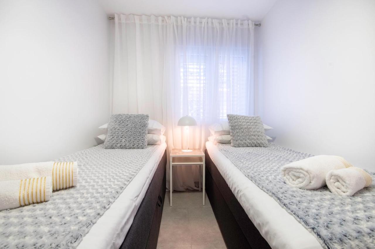 The Grande - Huge Terrace - Amazing Sea Views - Tastefully Furnished - Access To Rooftop Terrace And Gym - Hillside Apartments Rogoznica Рогозница Экстерьер фото