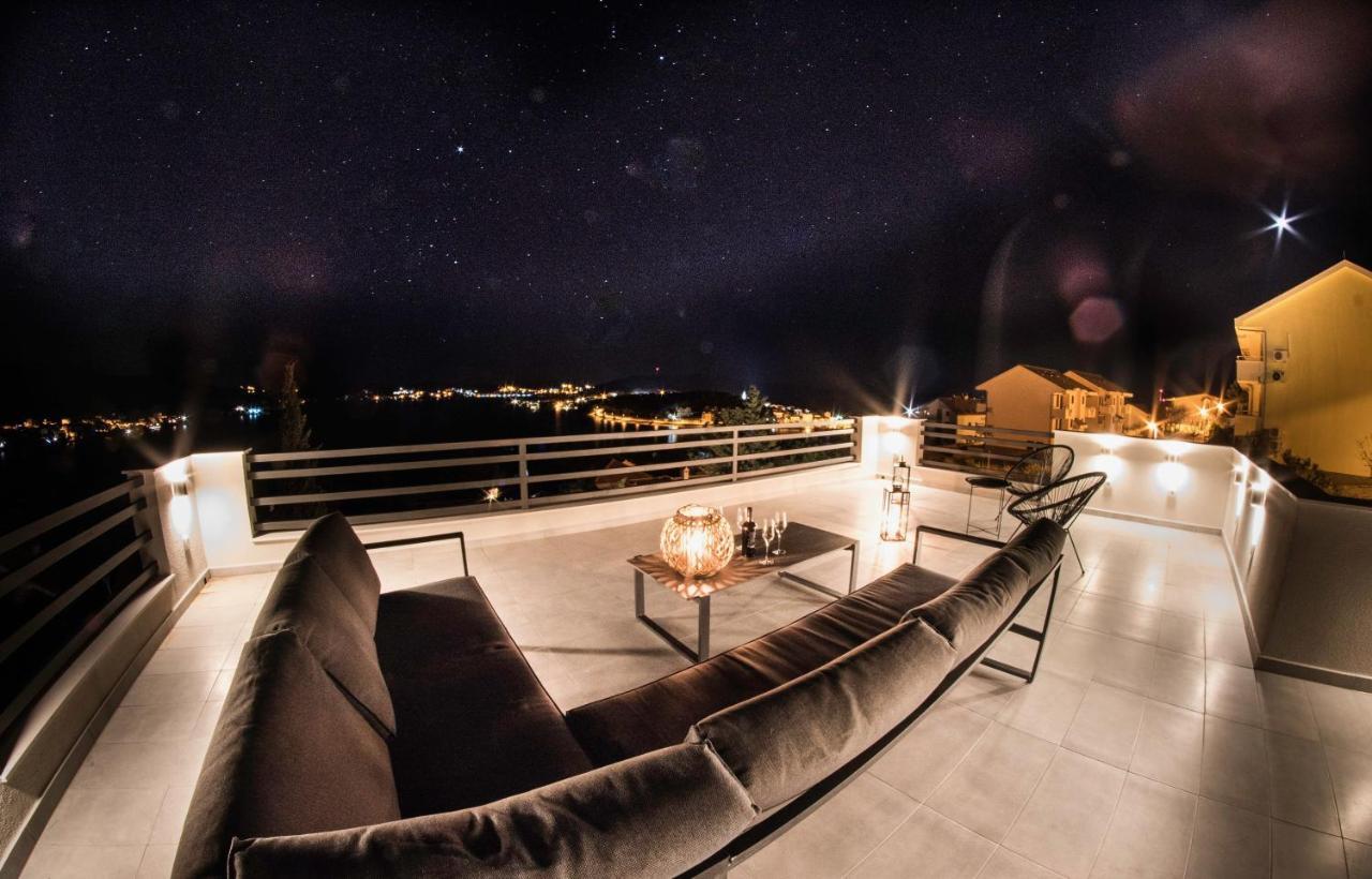 The Grande - Huge Terrace - Amazing Sea Views - Tastefully Furnished - Access To Rooftop Terrace And Gym - Hillside Apartments Rogoznica Рогозница Экстерьер фото