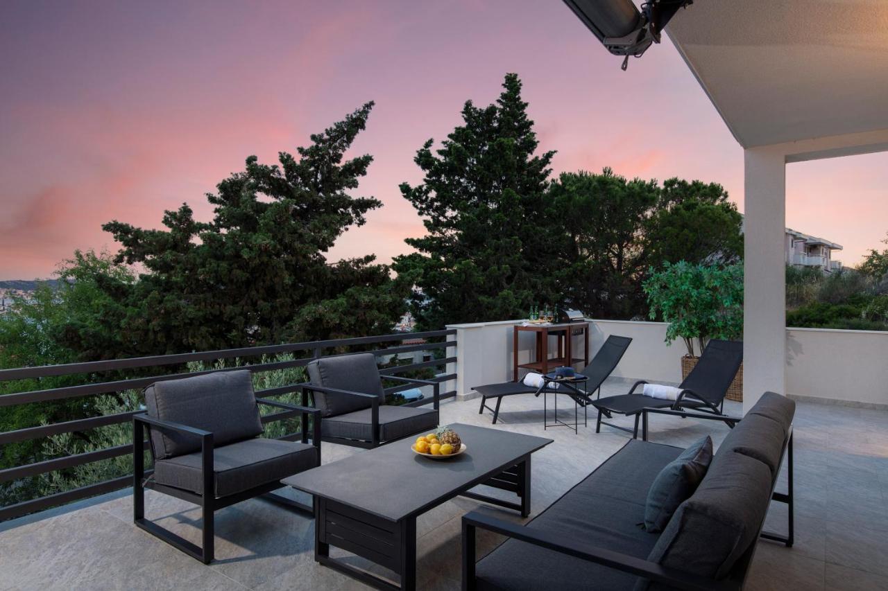 The Grande - Huge Terrace - Amazing Sea Views - Tastefully Furnished - Access To Rooftop Terrace And Gym - Hillside Apartments Rogoznica Рогозница Экстерьер фото